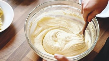 Ready, steady, cook! Baking afternoon at Calverton care home
